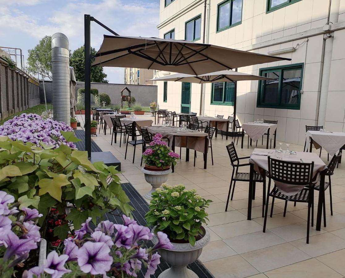 Hotel Parisi Nichelino Ngoại thất bức ảnh
