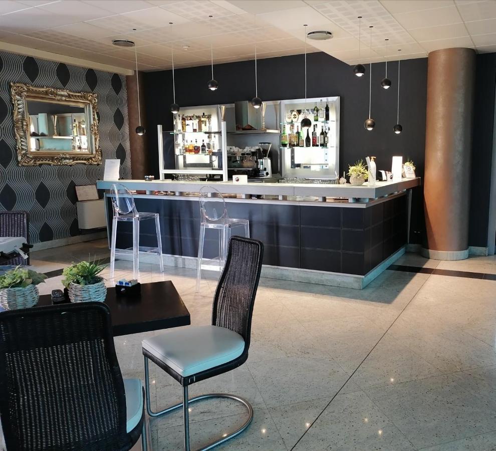 Hotel Parisi Nichelino Ngoại thất bức ảnh