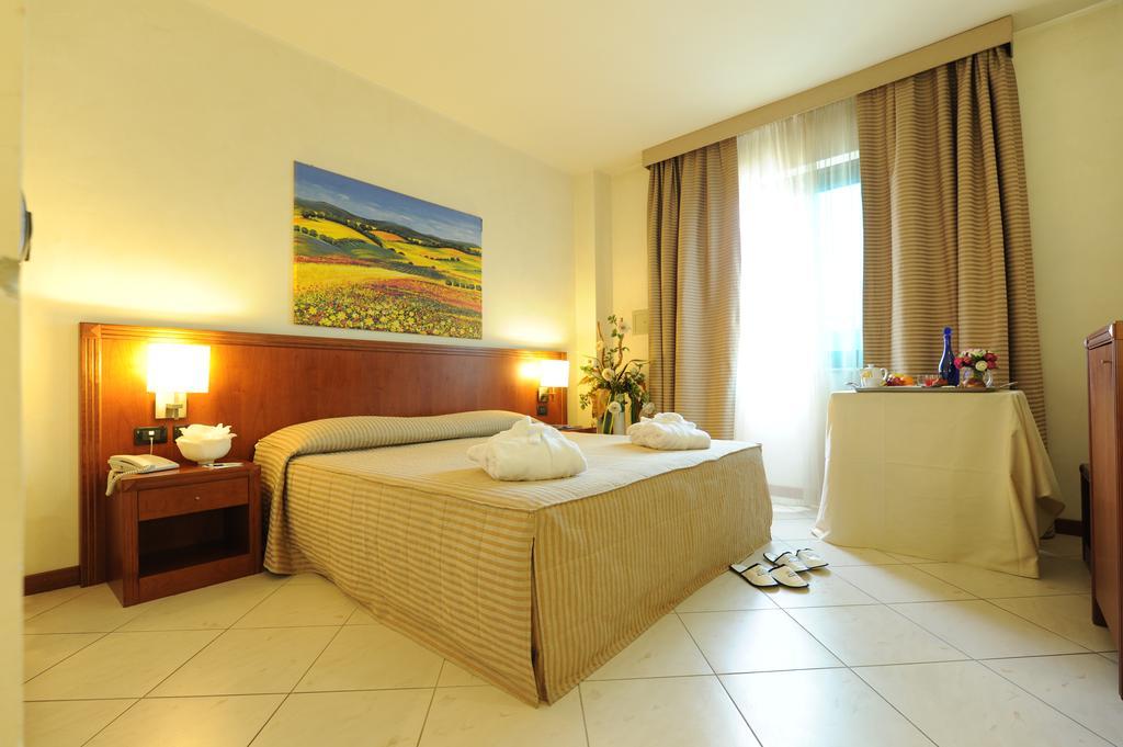 Hotel Parisi Nichelino Ngoại thất bức ảnh