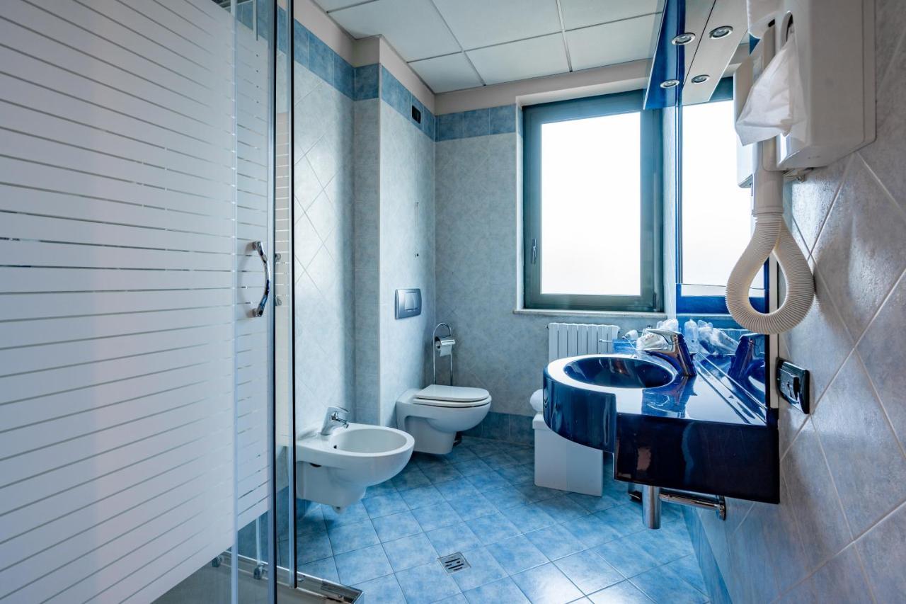 Hotel Parisi Nichelino Ngoại thất bức ảnh
