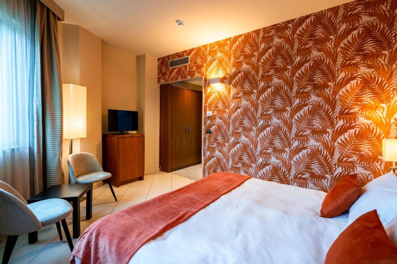 Hotel Parisi Nichelino Ngoại thất bức ảnh