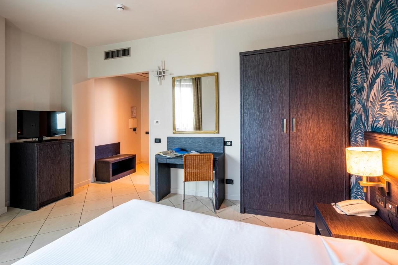 Hotel Parisi Nichelino Ngoại thất bức ảnh
