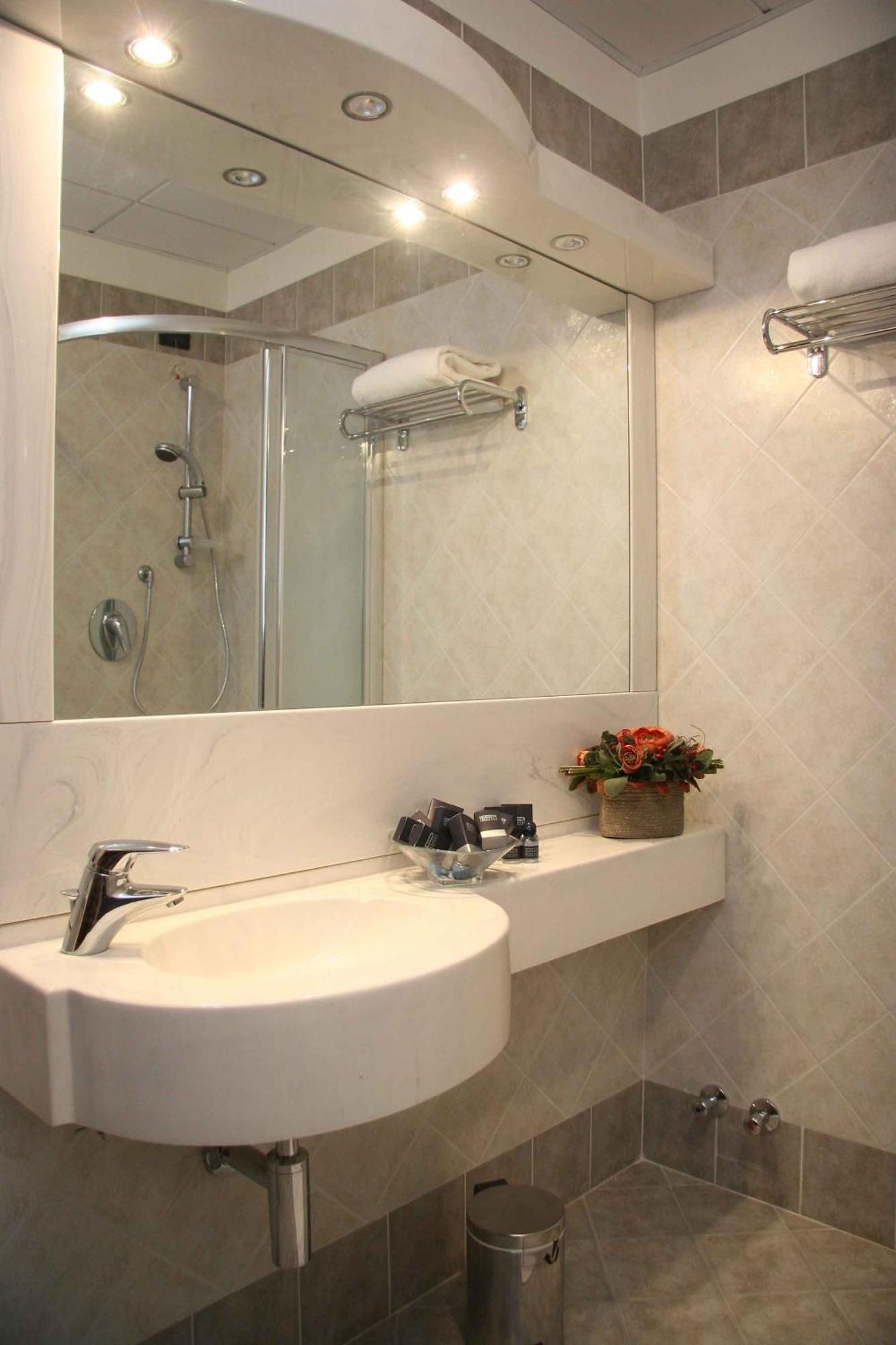 Hotel Parisi Nichelino Phòng bức ảnh